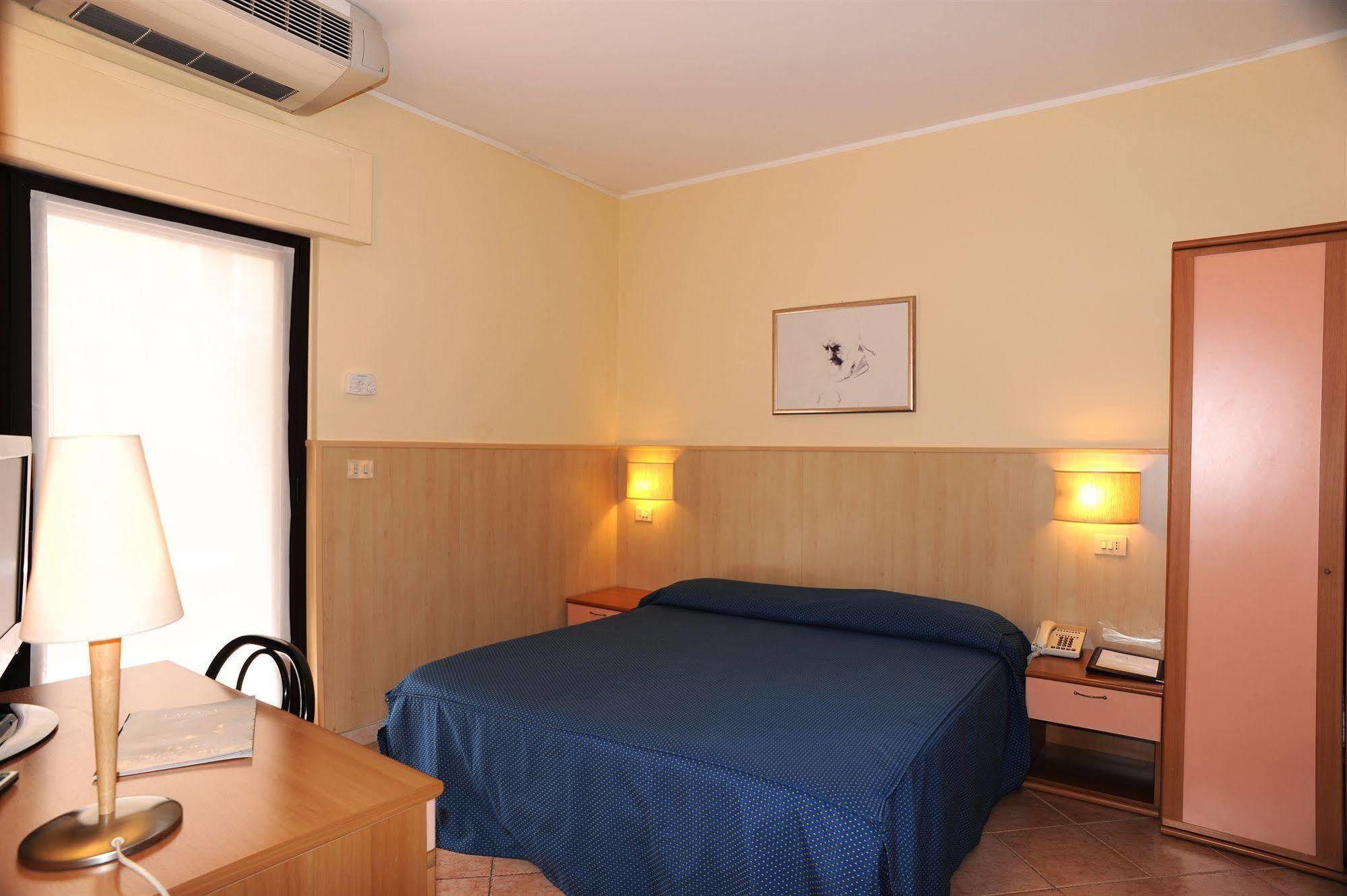 Villa Santacroce San Giovanni Rotondo Extérieur photo